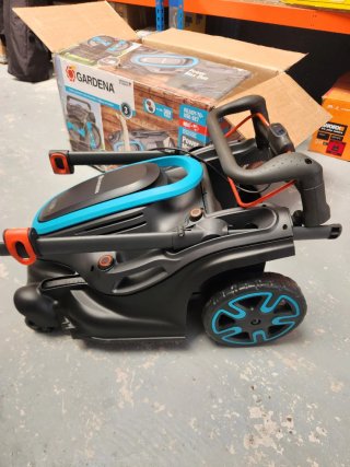 Cortacésped Gardena PowerMax Duo 46/36V