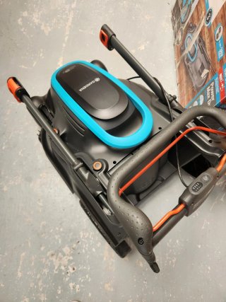 Cortacésped Gardena PowerMax Duo 46/36V