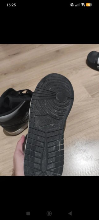 Jordan 1 High Black Grey