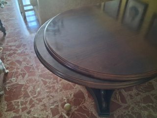 Mesa de comedor de madera oscura ampliable