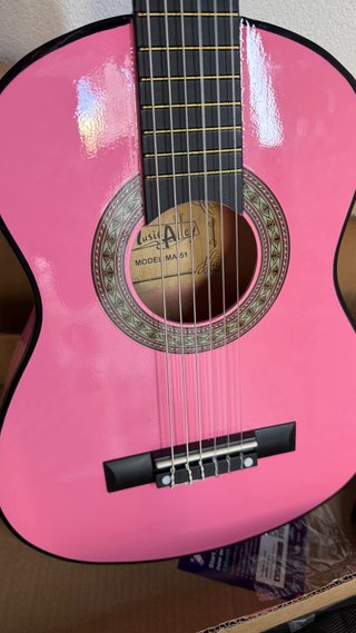 Guitarra española infantil rosa