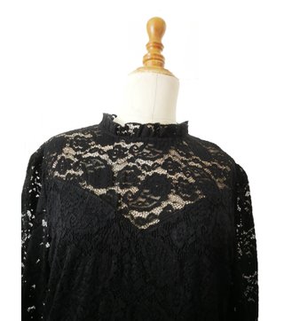 Supertrash / Blusa de encaje negro M