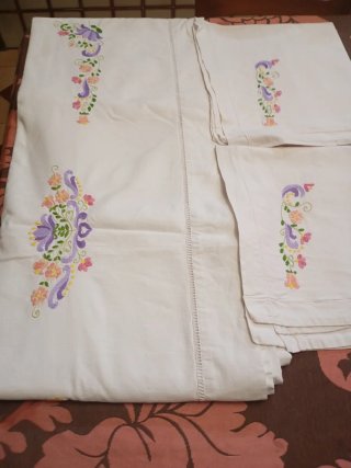 Juego de cama bordado grande