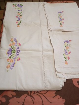 Juego de cama bordado grande
