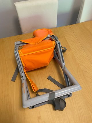 Silla PLAY Dire naranja para bebés