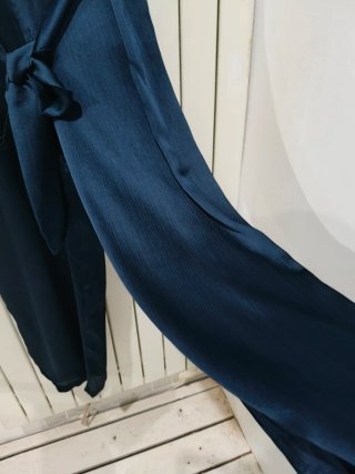 Mono azul elegante