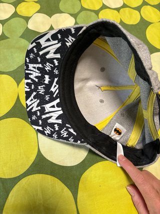 Gorra Gris Batman Logo Clásico