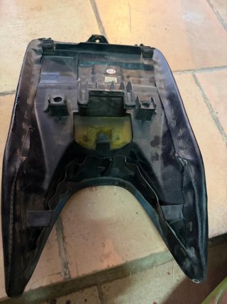 Asiento piloto Honda CBR 125R 2004