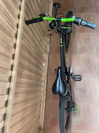 Bicicleta Infantil B'TWIN Negra y Verde