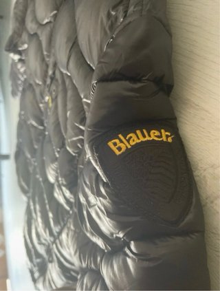 Giacca Blauer nera trapuntata con cappuccio