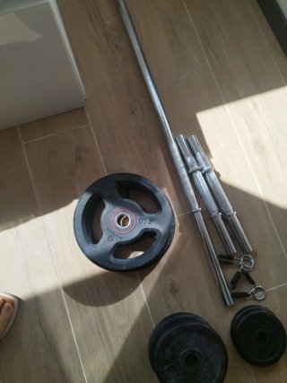 Kit de pesas y barra de gimnasio