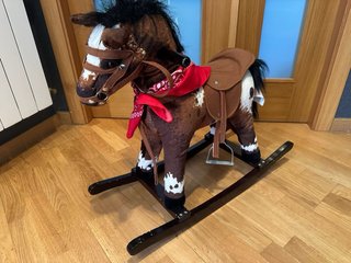 Caballito balancín infantil