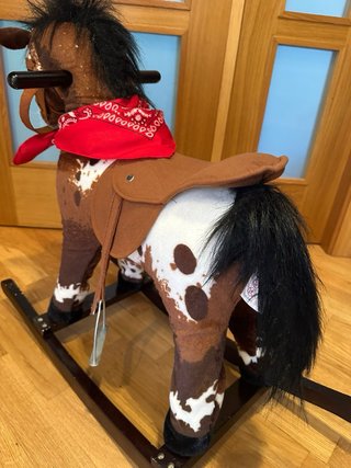 Caballito balancín infantil