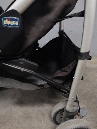 Carrito de bebé Chicco gris