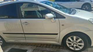 Toyota corola verso 2007