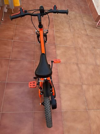 Bicicleta infantil Btwin naranja
