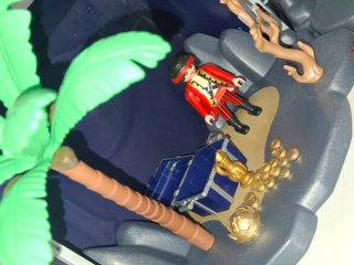 Playmobil Cofre Pirata con Calavera