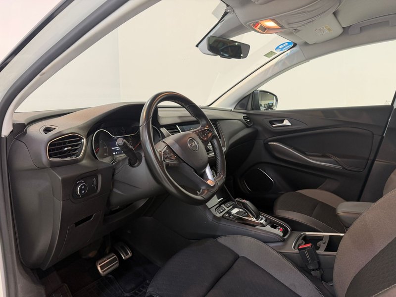 Opel Grandland X 2020, foto 8