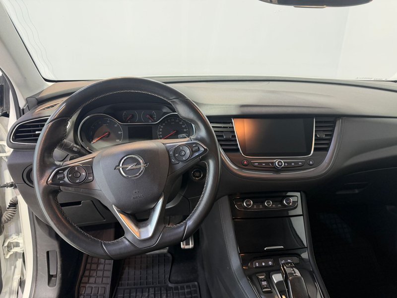 Opel Grandland X 2020, foto 9