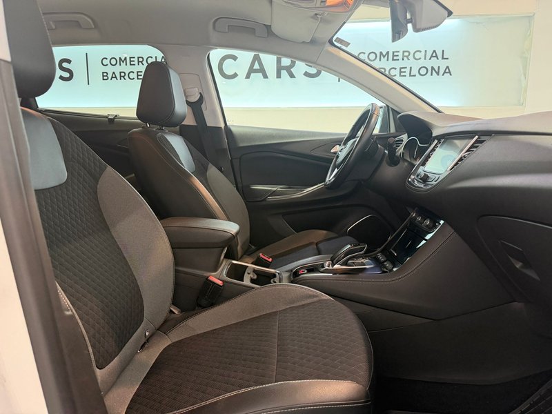 Opel Grandland X 2020, foto 21