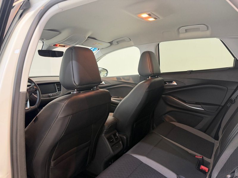 Opel Grandland X 2020, foto 24