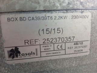 Caja de ventilación metálica