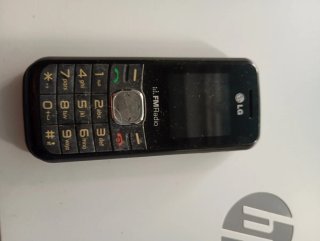 LG Cellulare Nero Usato
