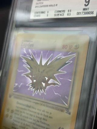 Zapdos Holo 1ª Edición Fossil BGS 9