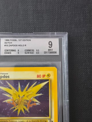 Zapdos Holo 1ª Edición Fossil BGS 9