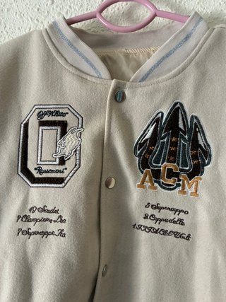 Chaqueta universitaria Off White Beige