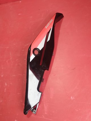 SCOCCA POSTERIORE SINISTRA APRILIA TUONO 125 2025