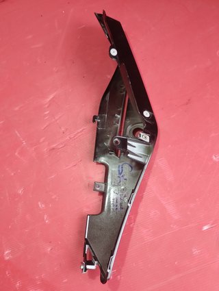 SCOCCA POSTERIORE SINISTRA APRILIA TUONO 125 2025