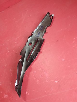 SCOCCA POSTERIORE SINISTRA APRILIA TUONO 125 2025