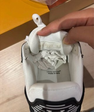 Scarpe Louis Vuitton nere e bianche