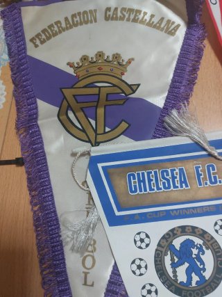 Banderines de fútbol antiguos