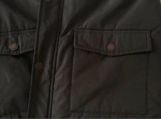 Abrigo niño verde con gorro