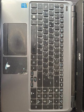 Acer Aspire E1-572 i5 / 12GB RAM / 500GB HDD