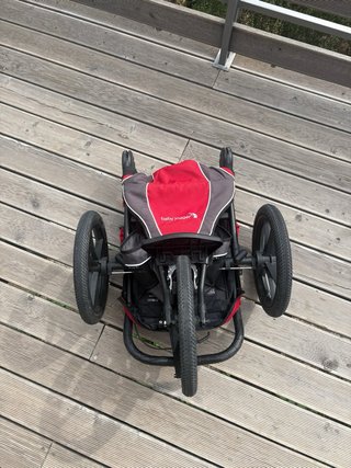 Silla de paseo Baby Jogger roja