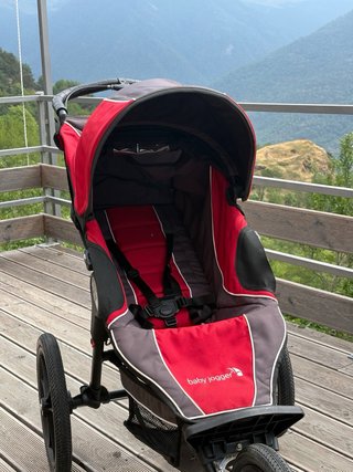 Silla de paseo Baby Jogger roja