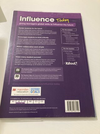 INFLUENCE TODAY 2 Student's book: libro de text...