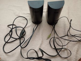 Altavoces Labtec para PC - Sin probar