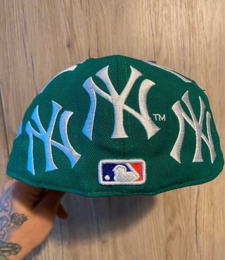 Cappello Supreme Verde NY Yankees 56.8cm