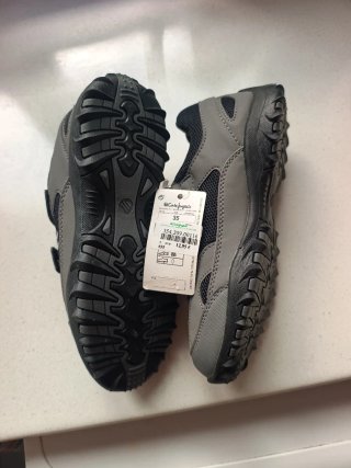 Zapatillas Mountain Pro grises y negras