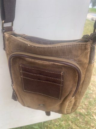 Bolso bandolera beige y marrón