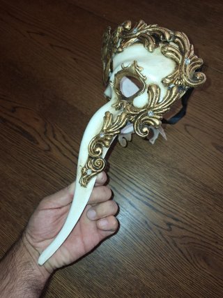 Máscaras Venecianas bufon una y dos  de medicos