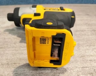 DEWALT DCF815 12V Controlador de impacto