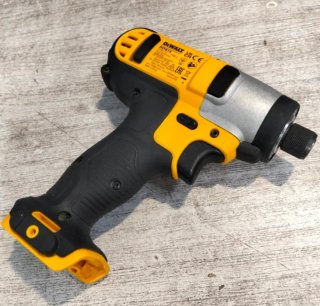 DEWALT DCF815 12V Controlador de impacto