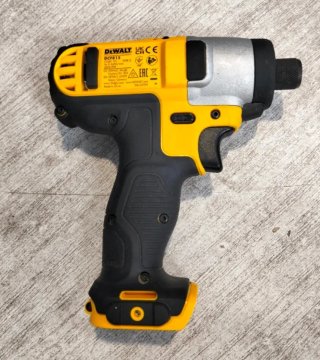 DEWALT DCF815 12V Controlador de impacto