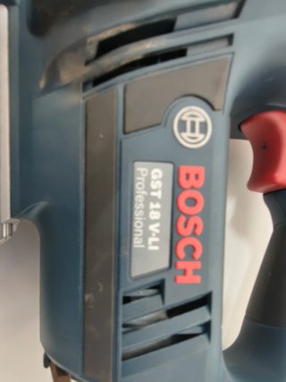 Sierra de calar Bosch GST 18 V-LI