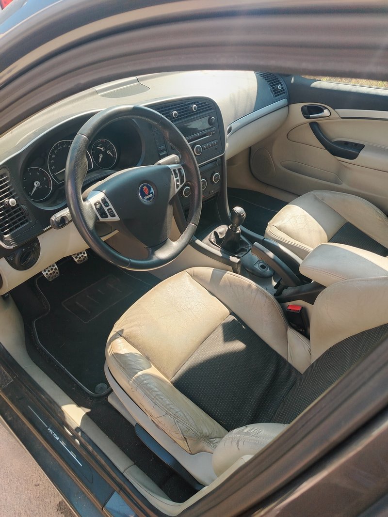 Saab 9-3X 2011 - foto 1